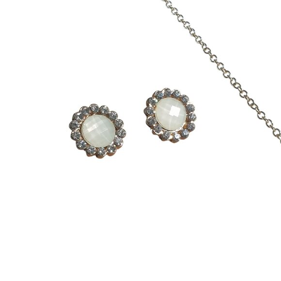 Gold Tone Chain Necklace Earrings Set Acrylic Rhinestone Floral Pendant Jewelry - Picture 3 of 6